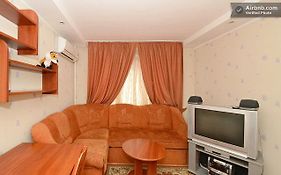 Obolonskiy Prospekt Apartments 9